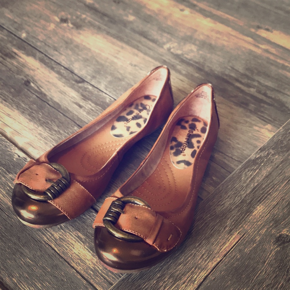 NWOT brown flats